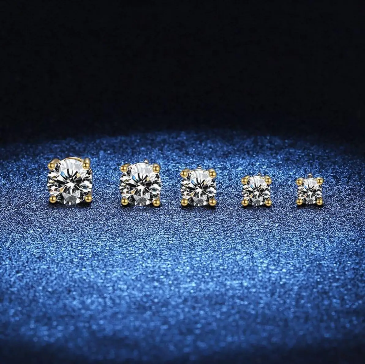 Clásico de 4 Patas Moissanite Stud Aretes de Oro Amarillo de 18 quilates Chapado en Plata 925 Laboratorio de Aretes de Diamantes de 3,5 mm 4 mm 5 mm 6 mm 6.5 mm con GRA Imagen 2