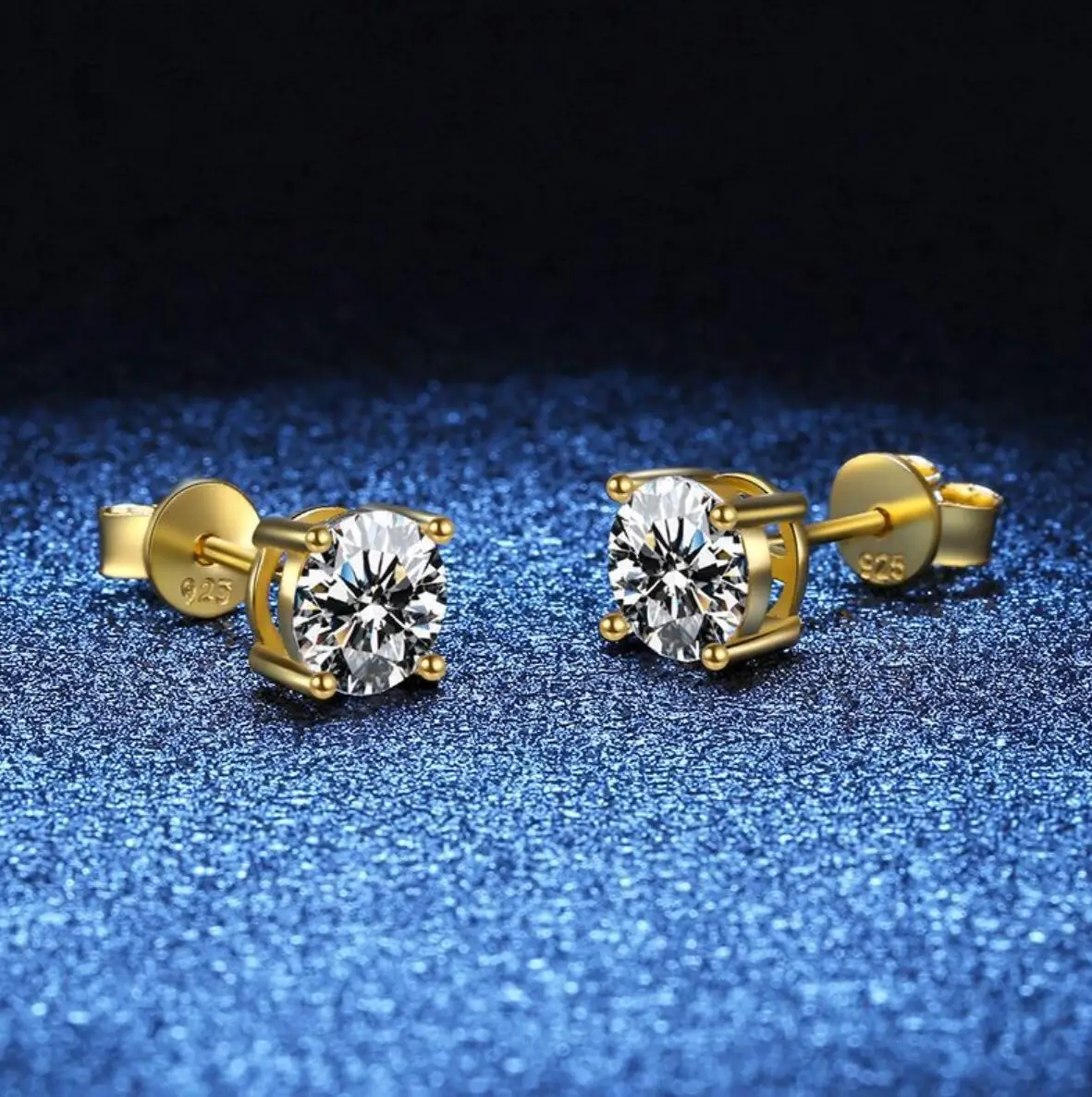 Clásico de 4 Patas Moissanite Stud Aretes de Oro Amarillo de 18 quilates Chapado en Plata 925 Laboratorio de Aretes de Diamantes de 3,5 mm 4 mm 5 mm 6 mm 6.5 mm con GRA Imagen 3